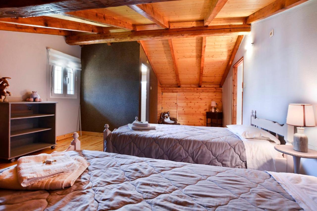 Sia'S Holiday Home Ágios Matthaíos Exteriör bild